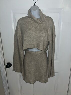 Cropped Turtleneck Sweater Set in Taupe